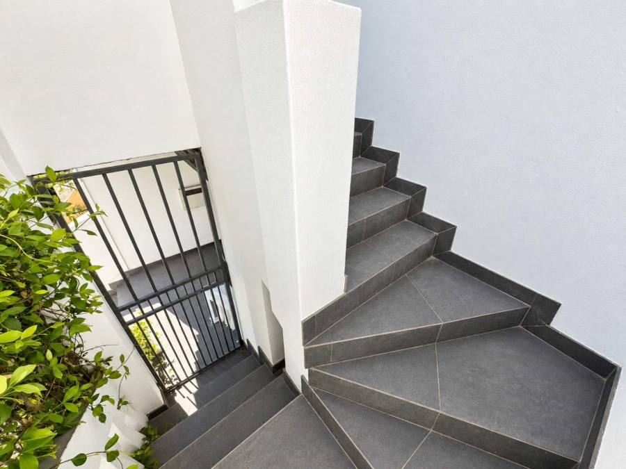 2 Bedroom Property for Sale in Green Point Western Cape